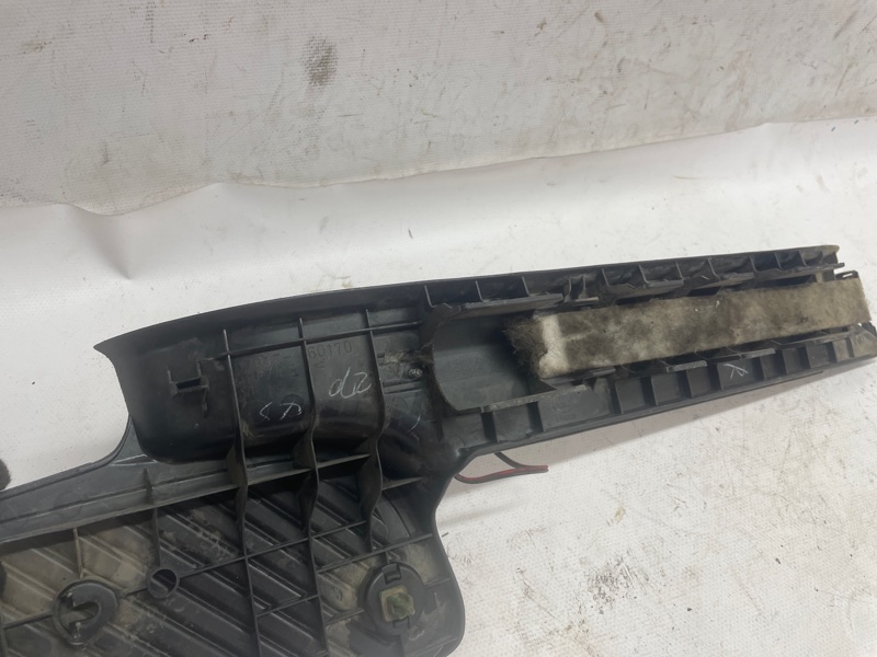 Накладка порога Toyota Land Cruiser 200 2008 Внедорожник