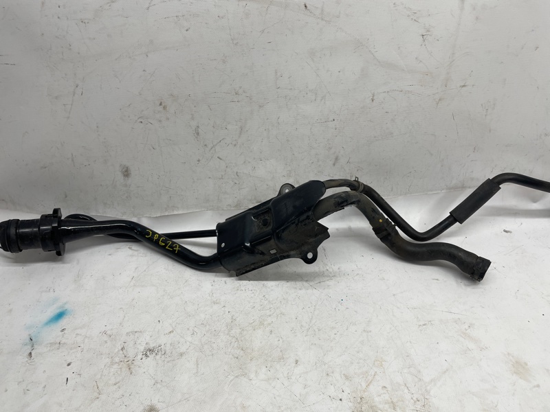 Горловина топливного бака Mazda Mazda 3 2020 BP