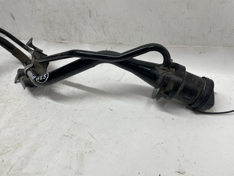 Горловина топливного бака Mazda Mazda 3 2020 BP