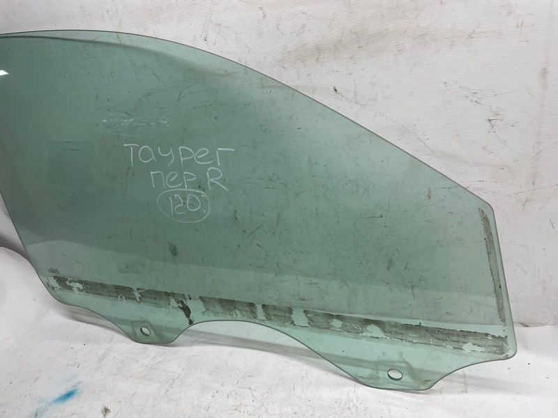 Стекло двери Volkswagen Touareg 2003 7L