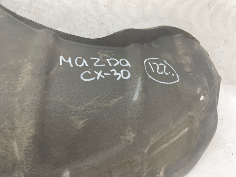Подкрылок Mazda CX-30 2020