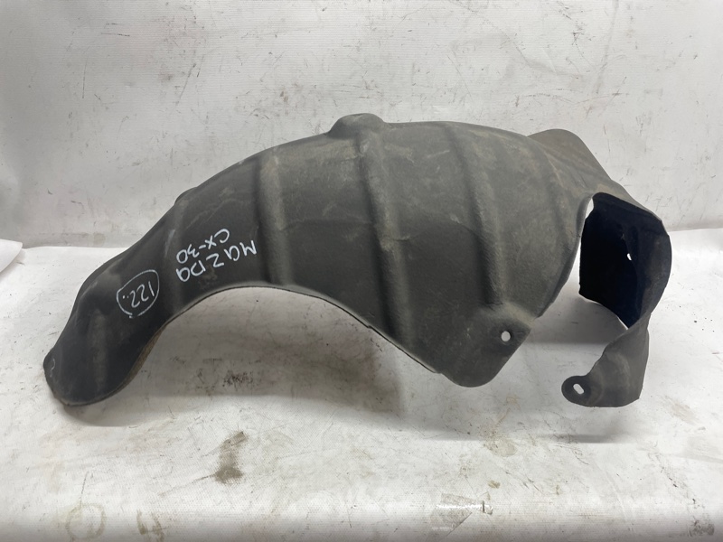 Подкрылок Mazda CX-30 2020