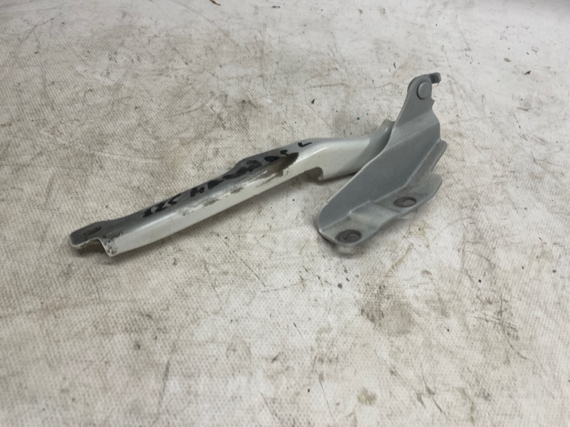 Петля капота Mazda Mazda 3 2020 BP