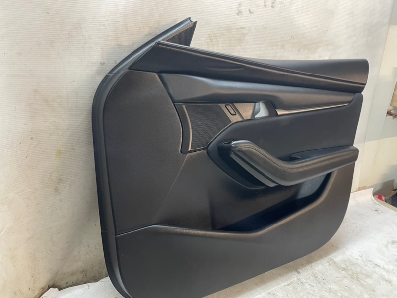 Обшивка двери Mazda Mazda 3 2020 BP