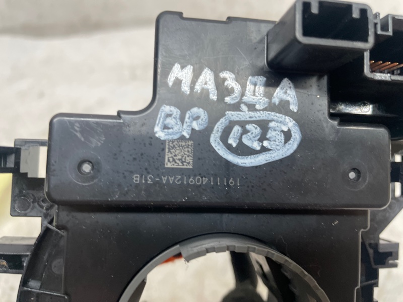Шлейф подрулевой Mazda Mazda 3 2020 BP