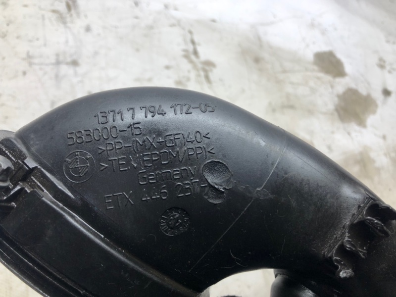 Патрубок воздушного фильтра BMW X5 2007 E70