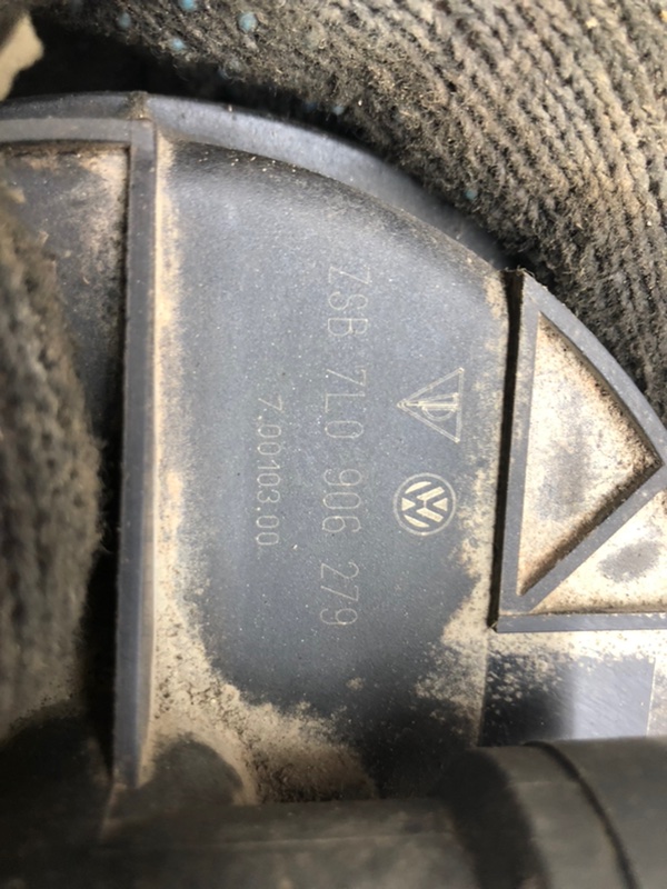 Насос воздушный Volkswagen Touareg 2003 7L