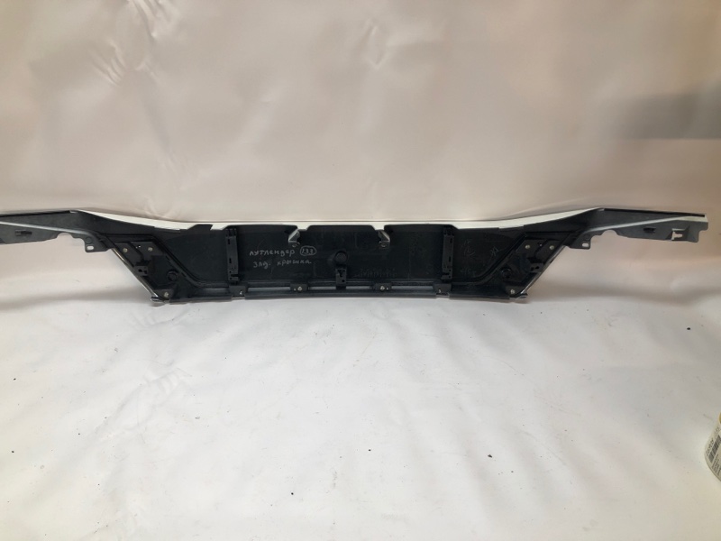 Накладка багажника Mitsubishi Outlander 2021 GF8W