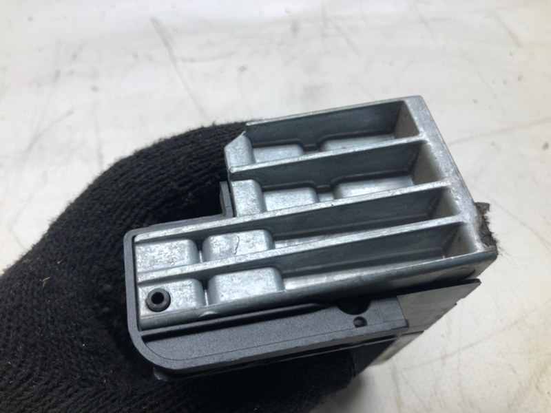 Кронштейн полки багажника BMW X5 2007 E70