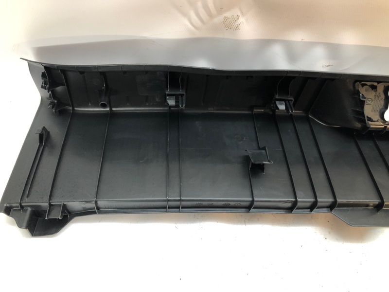Накладка багажника Mazda CX-30 2020