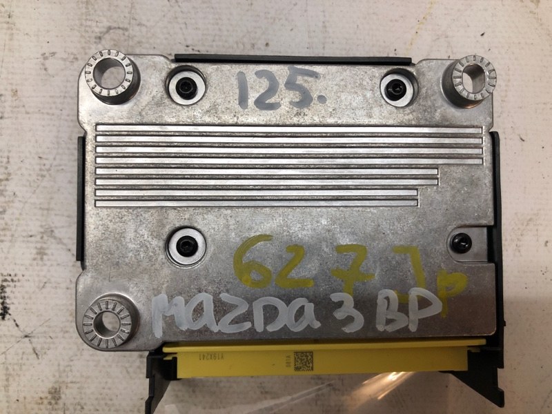 Блок управления подушками безопасности Mazda Mazda 3 2020 BP