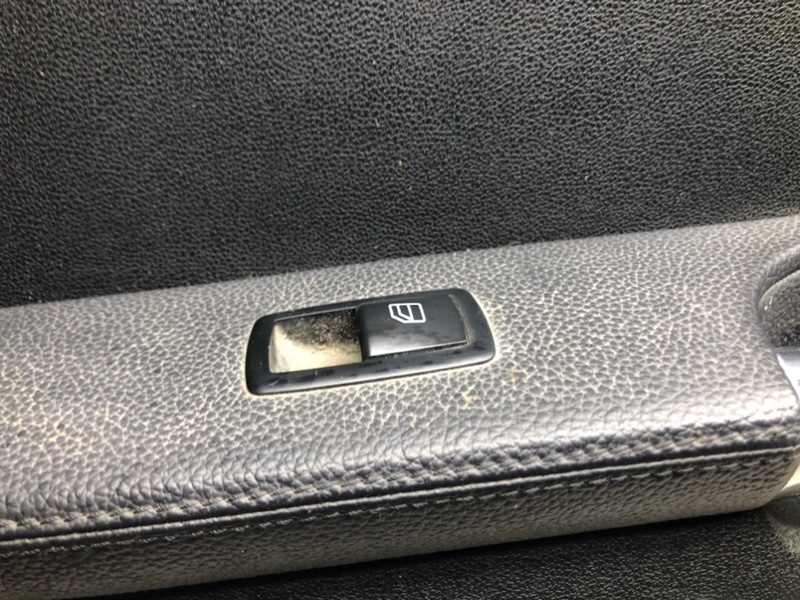 Обшивка двери Mercedes-Benz R-Class 2006 R 350
