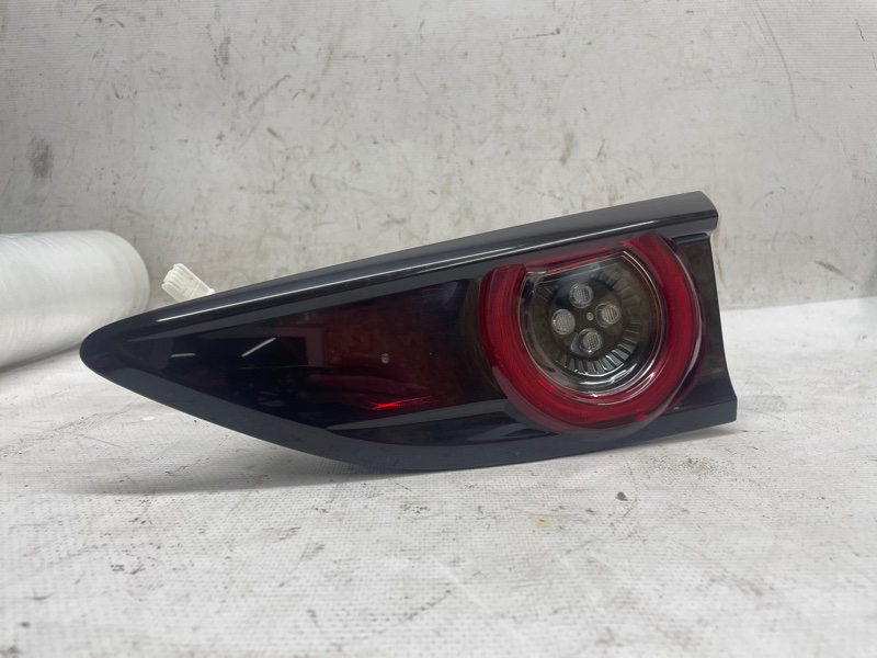 Фонарь Mazda Mazda 3 2020 BP