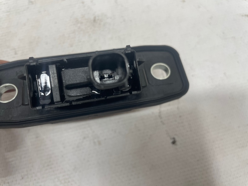 Кнопка открывания багажника Mazda CX-30 2020