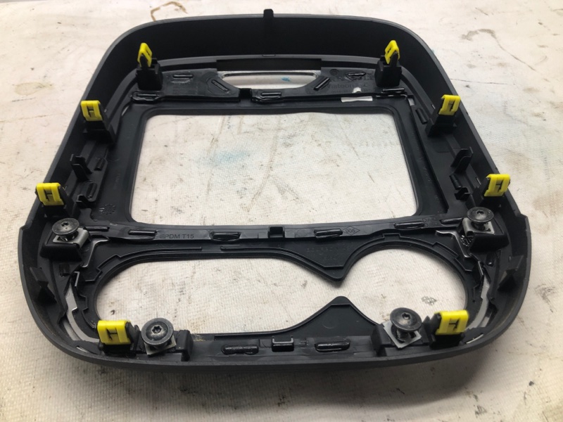 Накладка консоли Renault Kaptur 2016 H5_