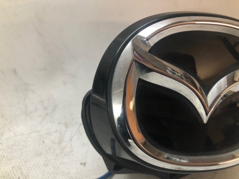 Кнопка открывания багажника Mazda Mazda 3 2020 BP