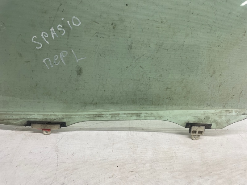 Стекло двери Toyota Spacio 1997