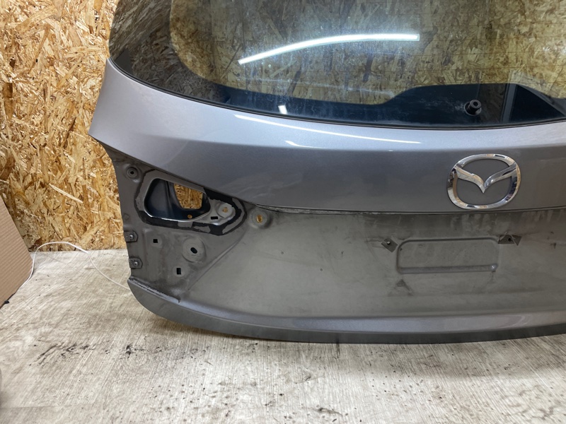 Крышка багажника Mazda Mazda 3 2015 BM
