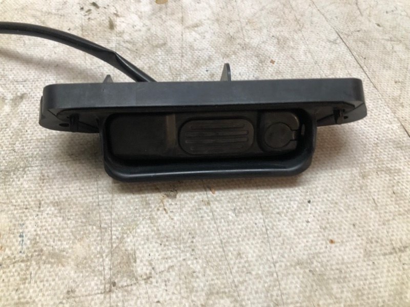 Кнопка открывания багажника Mitsubishi Outlander 2021 GF8W