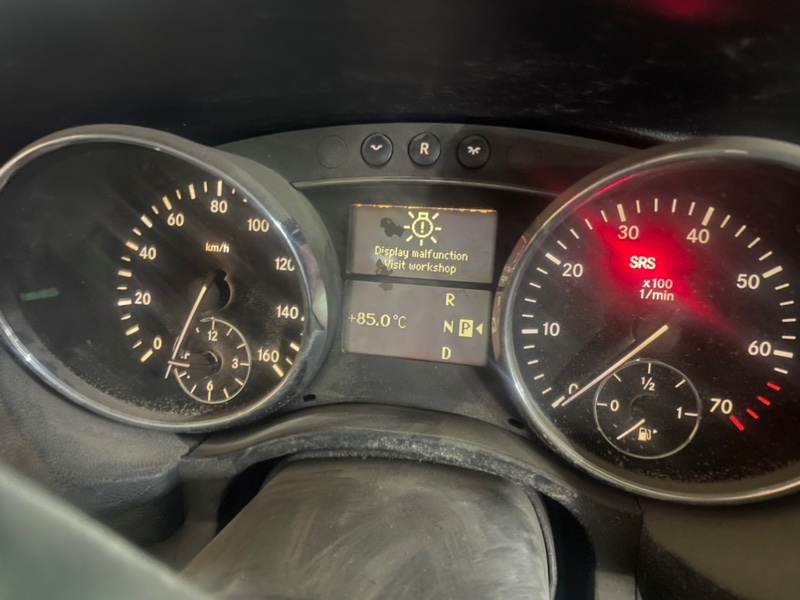 Панель приборов Mercedes-Benz R-Class 2006 R 350