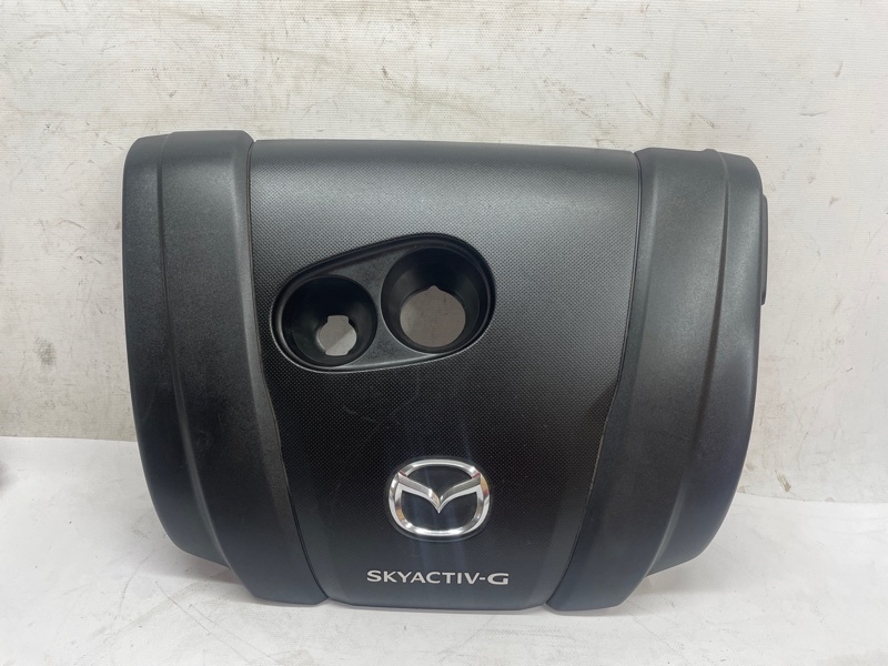 Декоративная крышка двигателя Mazda CX-30 2020