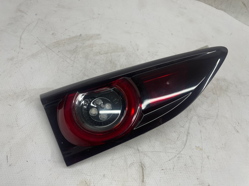Фонарь Mazda Mazda 3 2020 BP