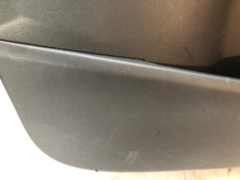 Обшивка двери Mazda CX-30 2020