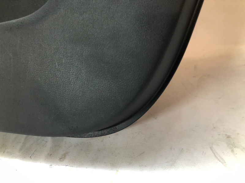 Обшивка двери Mazda CX-30 2020