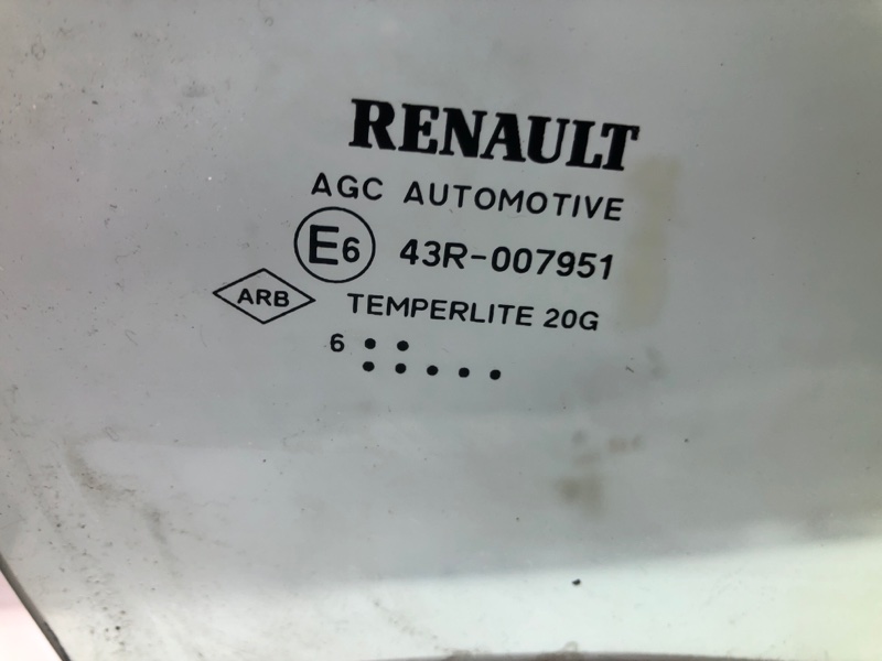 Стекло двери Renault Kaptur 2016 H5_