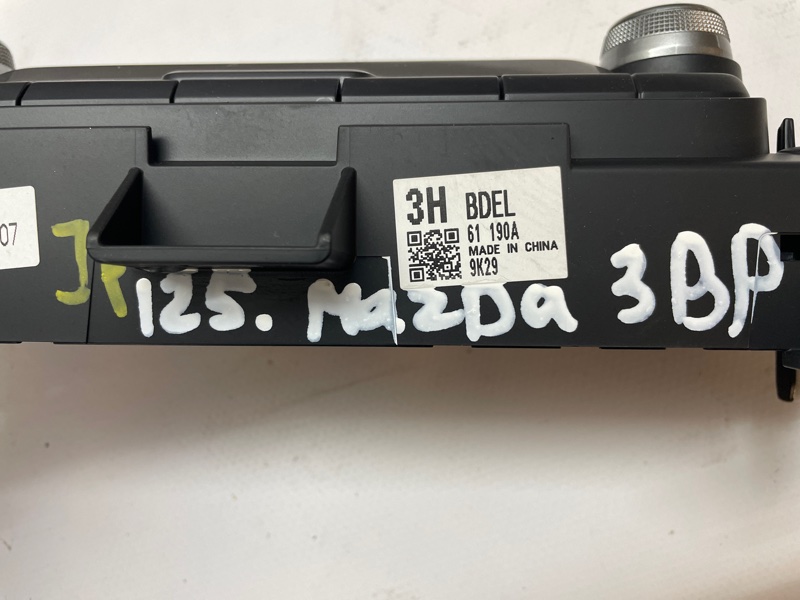 Блок управления климатом Mazda Mazda 3 2020 BP