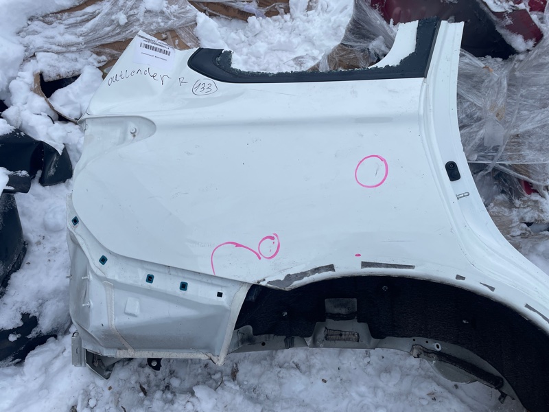 Крыло Mitsubishi Outlander 2021 GF8W
