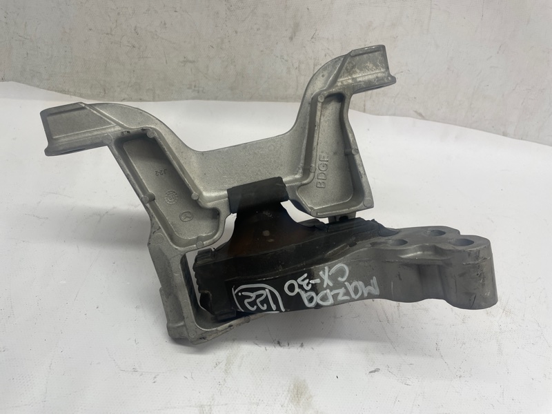 Подушка двигателя Mazda CX-30 2020