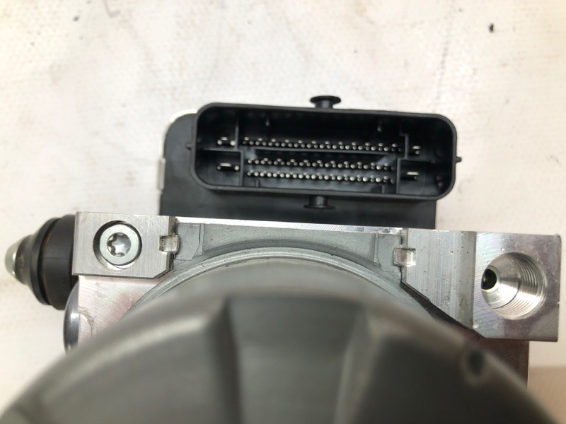Блок ABS Mitsubishi Outlander 2021 GF8W