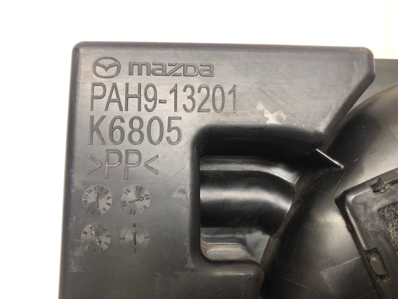 Воздухозаборник Mazda Mazda 3 2020 BP