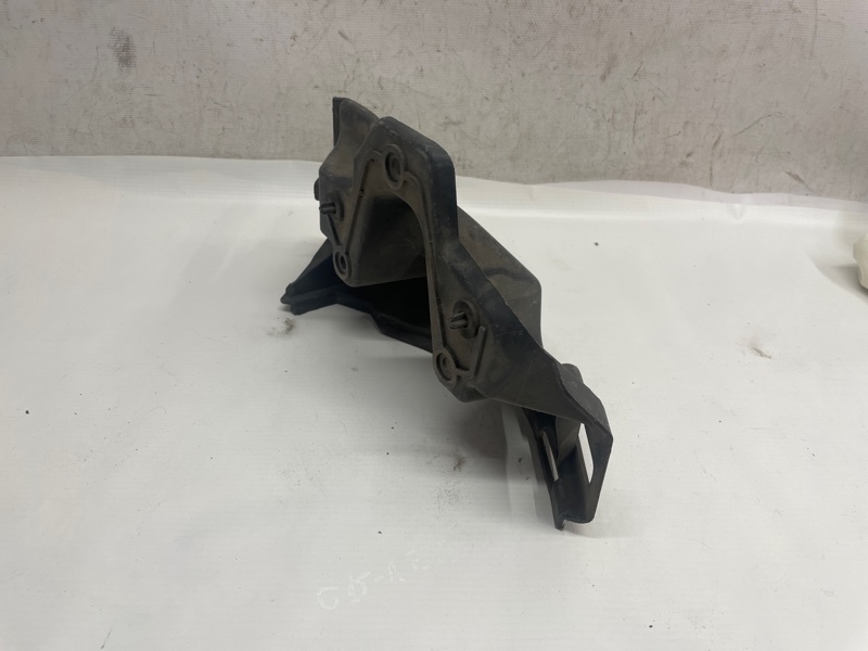 Кронштейн бампера Land Rover Range Rover Sport 2005-2013 L320