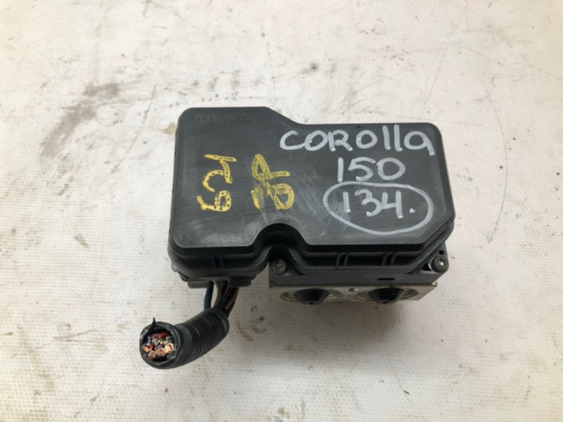 Блок ABS Toyota Corolla 2008