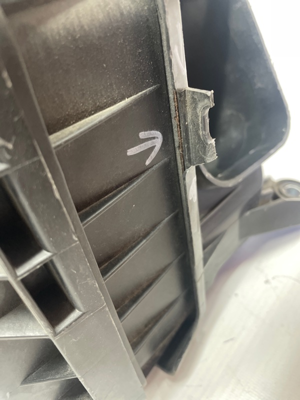 Корпус воздушного фильтра Mitsubishi Lancer 2007-2010 CY