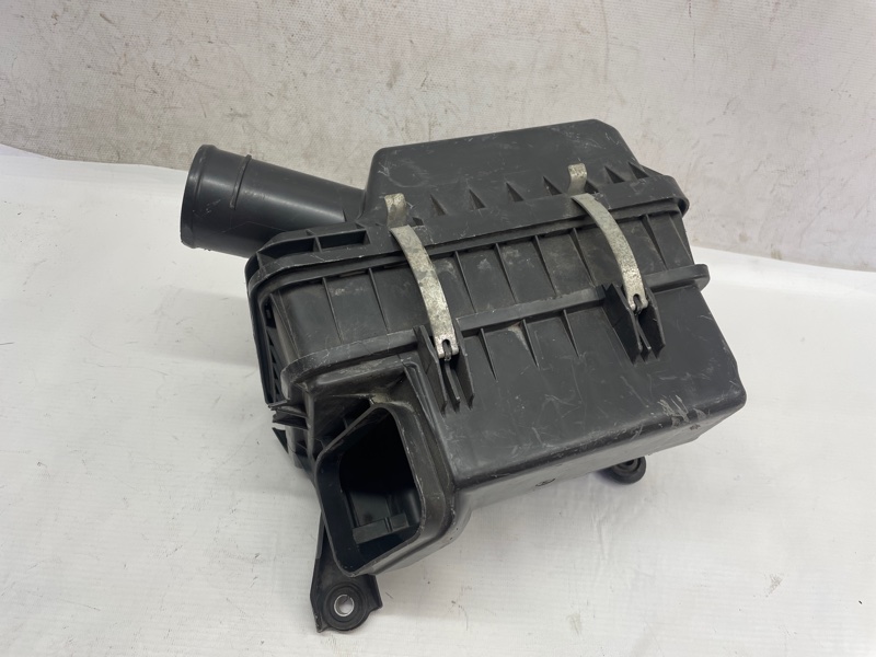 Корпус воздушного фильтра Mitsubishi Lancer 2007-2010 CY
