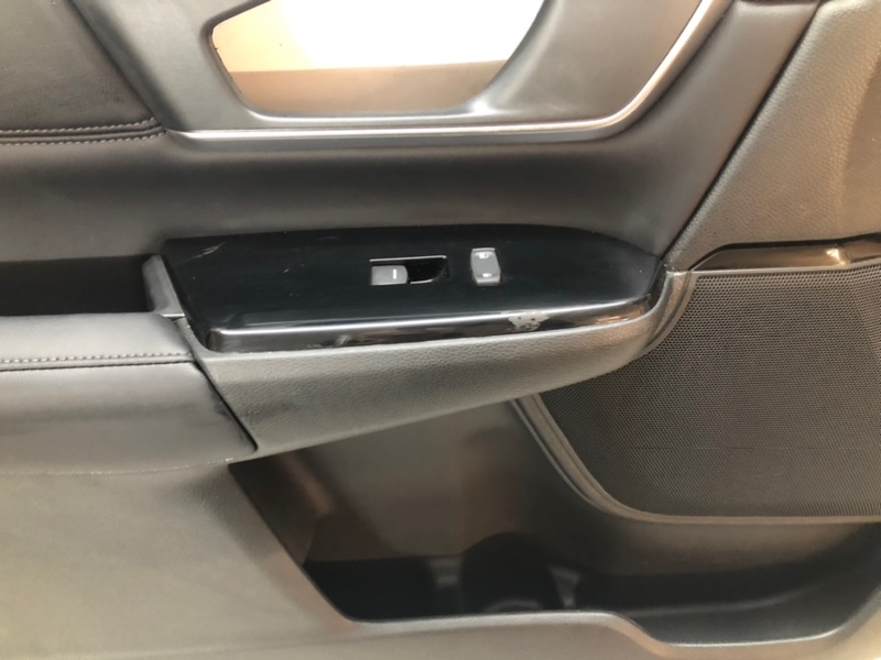 Обшивка двери Honda CR-V RT, RW