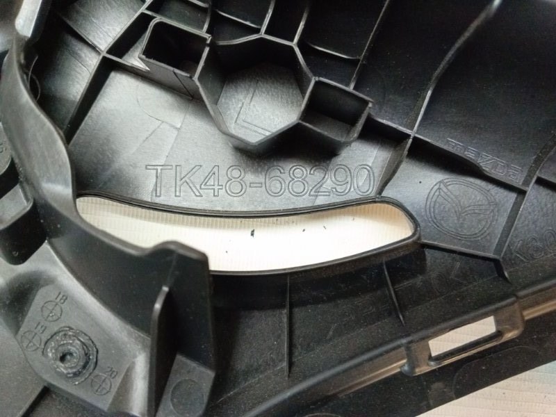 Обшивка стойки Mazda CX-9 TC
