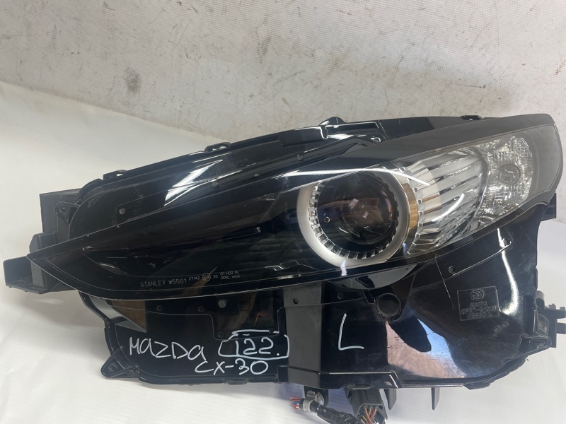 Фара Mazda CX-30 2020