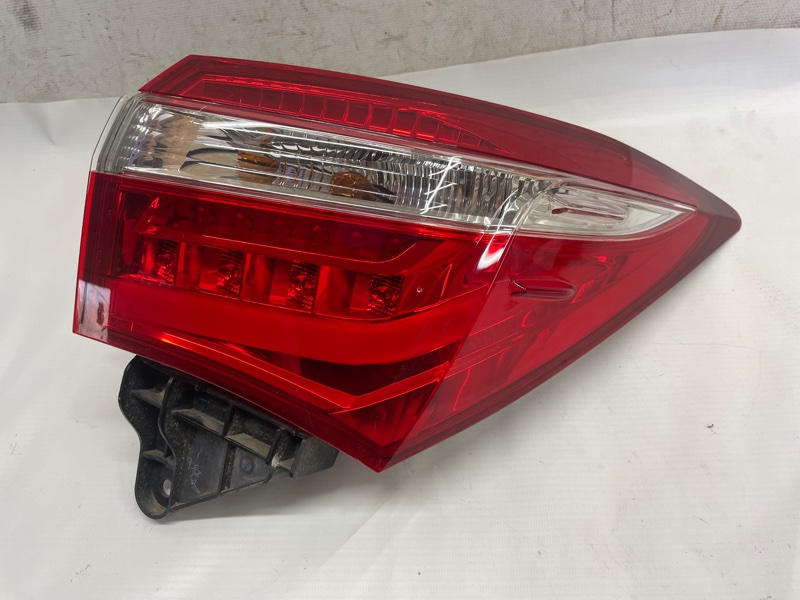 Фонарь Toyota Corolla 2014 ZRE172R