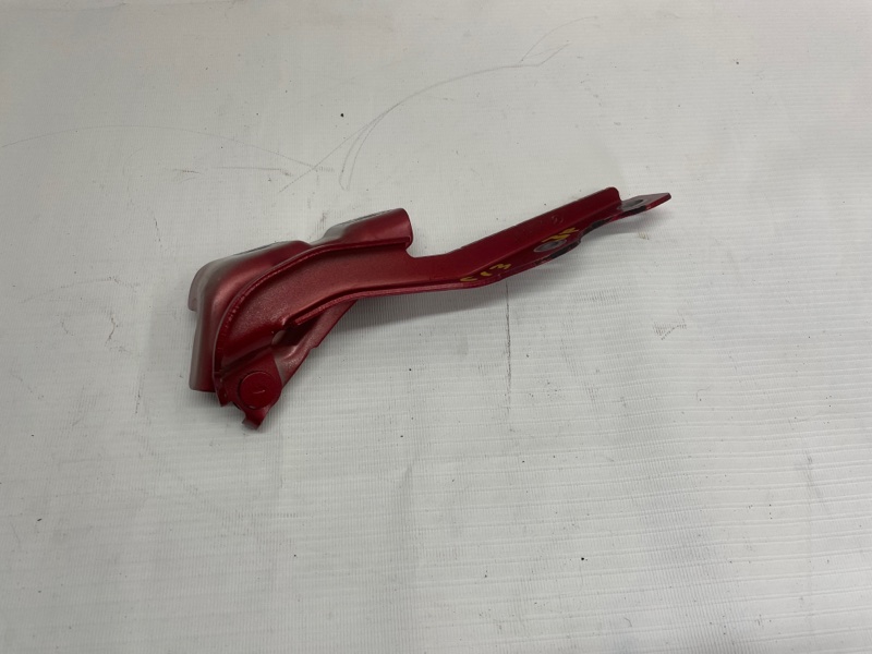 Петля капота Mazda CX-30 2020