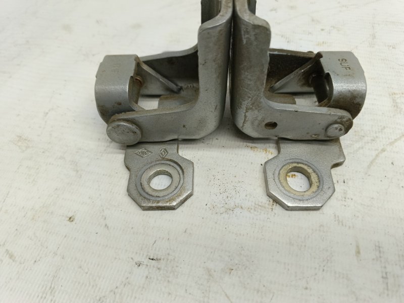 Петля двери Renault Laguna 2008