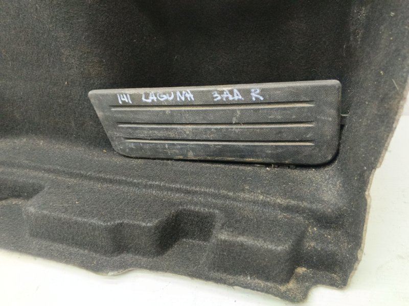 Обшивка багажника Renault Laguna 2008