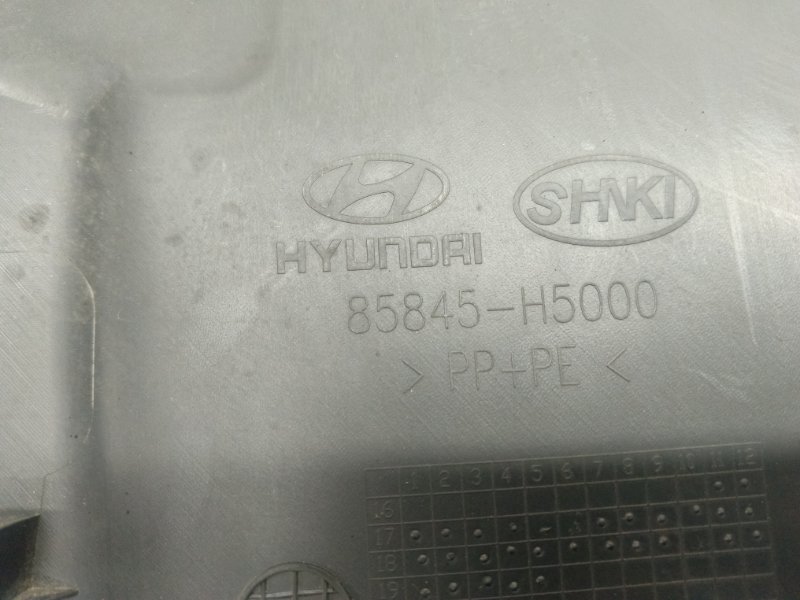 Обшивка стойки Hyundai Solaris 2019