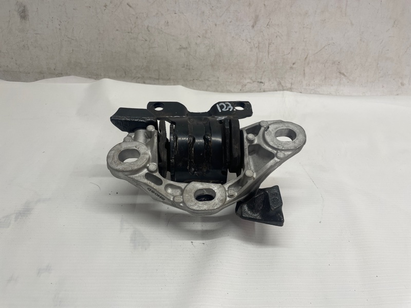Подушка двигателя Mazda CX-5 KF