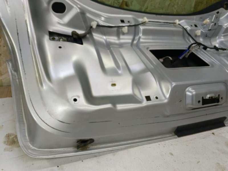 Крышка багажника Renault Laguna 2008