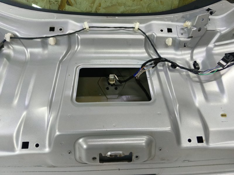 Крышка багажника Renault Laguna 2008