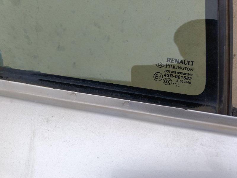 Дверь Renault Laguna 2008
